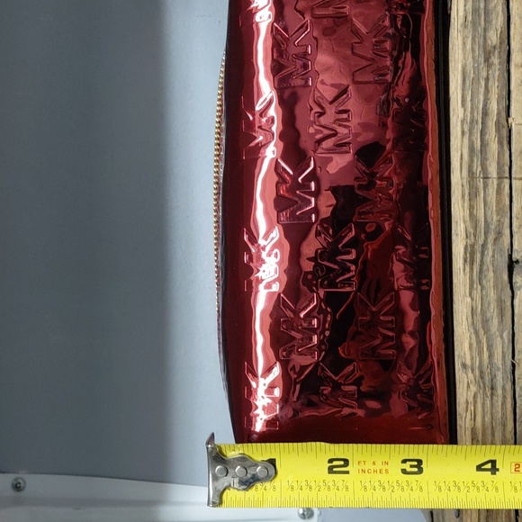 ❤️Michael Kors Shiny Red Travel Cosmetic Case Nwt❤️ - Picture 6 of 11